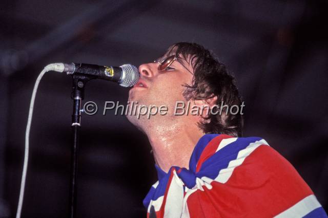 oasis.JPG - Liam Gallagher, chanteur d'Oasis, groupe de rock anglais